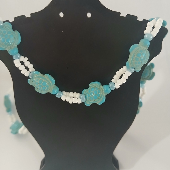 Turquoise and White Beaded Necklace - Picture 2 of 5